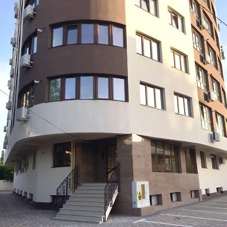 Elyse Comfortable Apartment Close To Palas Mall 雅西 外观 照片