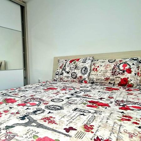 Elyse Comfortable Apartment Close To Palas Mall 雅西 外观 照片