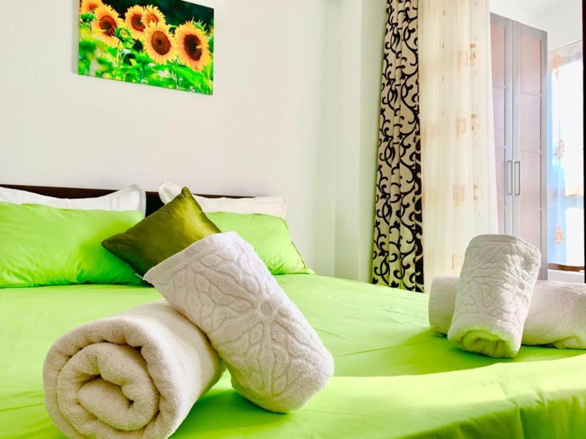 Elyse Comfortable Apartment Close To Palas Mall 雅西 外观 照片