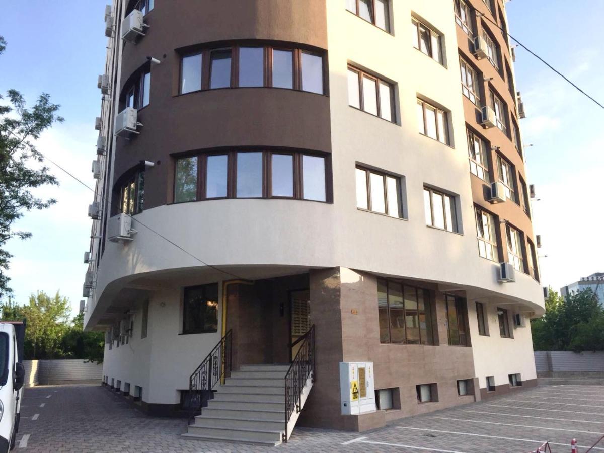 Elyse Comfortable Apartment Close To Palas Mall 雅西 外观 照片